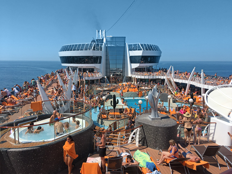 dovolená s dětmi, okružní plavba, výletní loď, MSC Divina, PT Tours, MSC Cruises, zaoceánská loď, Středomoří 